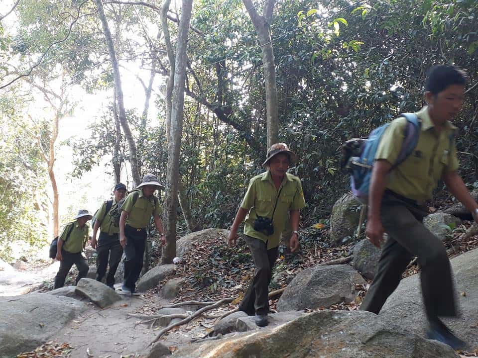 Lực lượng chức năng tuần tra, kiểm tra trên địa bàn núi Minh Đạm, tỉnh Bà Rịa - Vũng Tàu