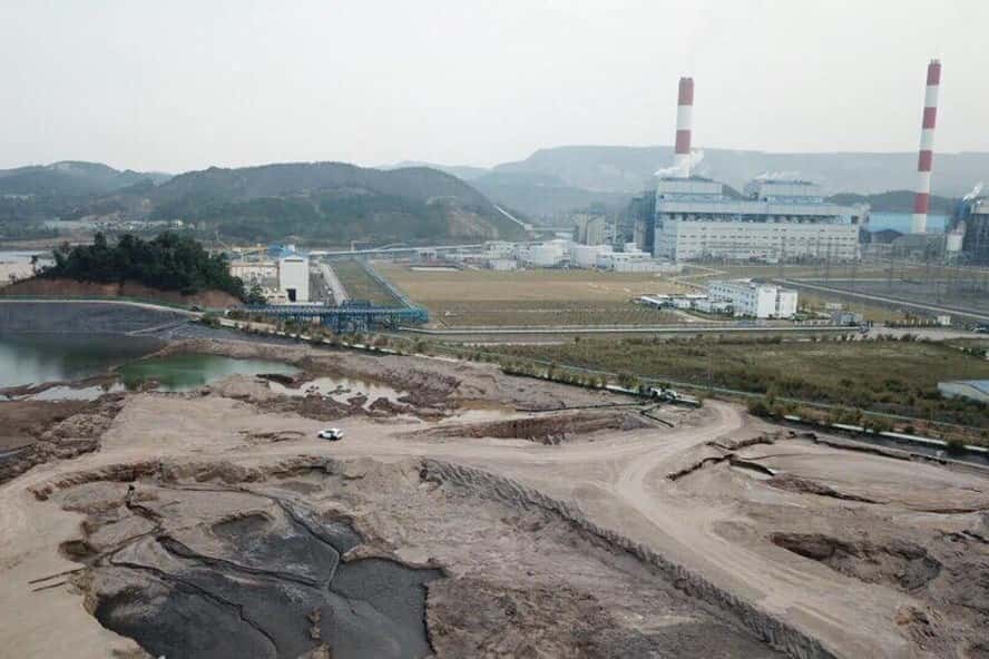Bãi thải tro, xỉ của Nhà máy Nhiệt điện Mông Dương 1