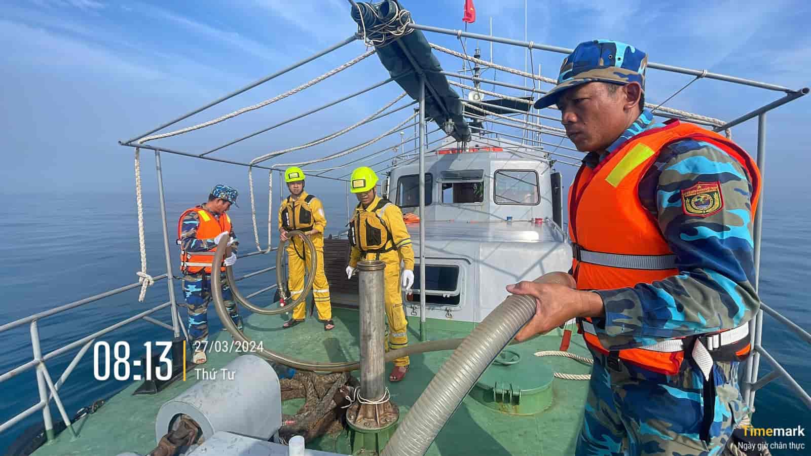 Nguy cơ tràn dầu từ sự cố chìm tàu trên biển ở Quảng Nam bị loại bỏ