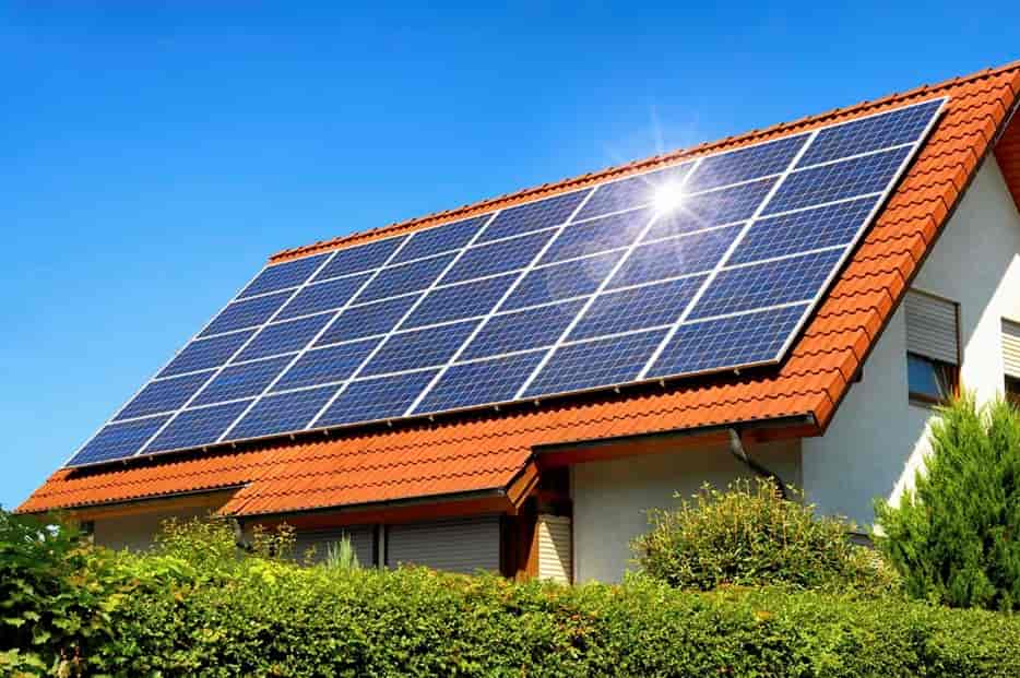 Giá mua điện mặt trời mái nhà 2023