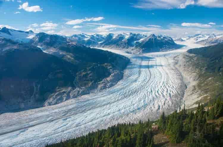 Biến đổi khí hậu sẽ khiến Trái Đất mất đi một nửa số sông băng vào năm 2100