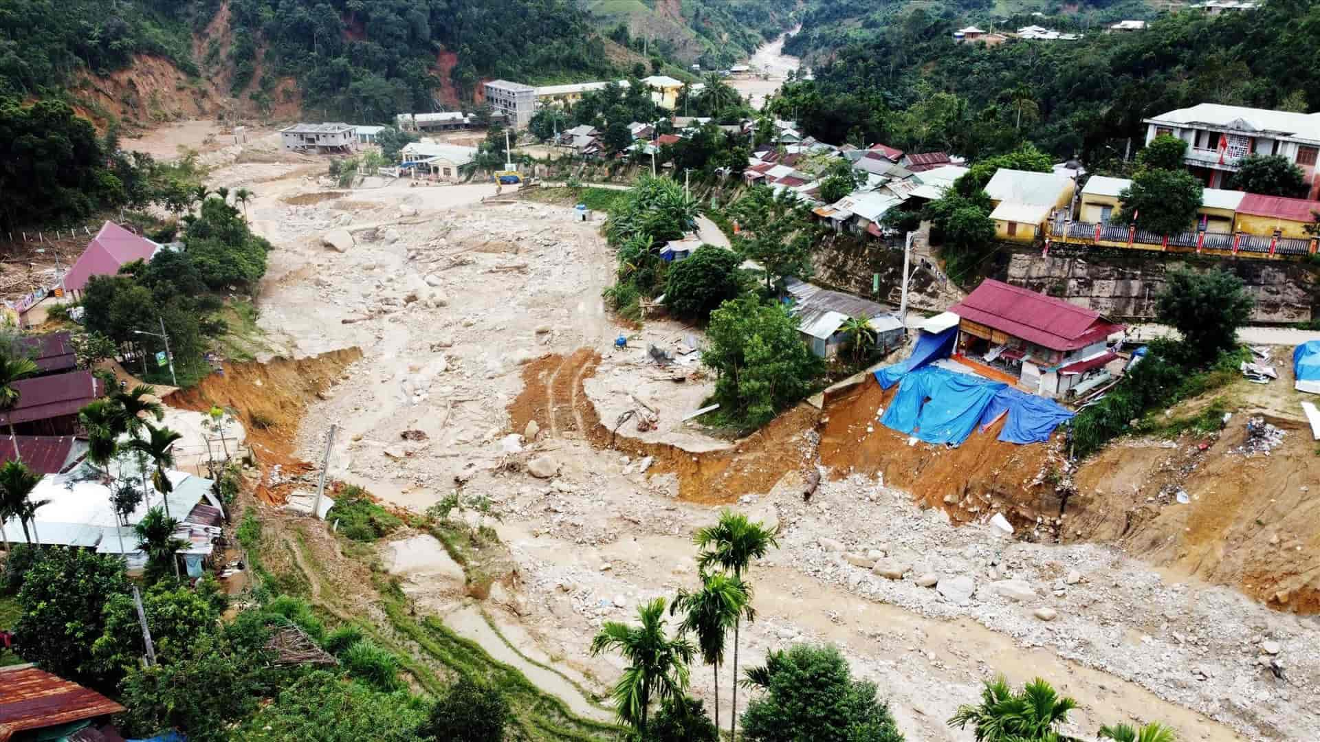 Cảnh báo nguy cơ sạt lở đất, lũ quét, ngập úng ở nhiều tỉnh thành