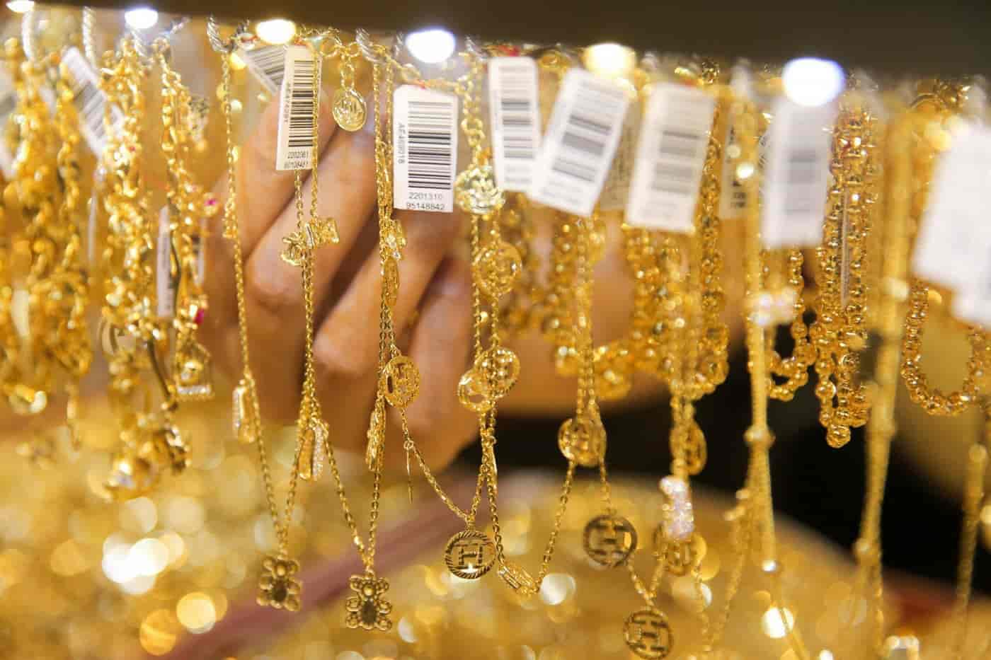 Giá tăng "phi mã", UBTV Quốc hội đề nghị kiểm tra doanh nghiệp kinh doanh vàng