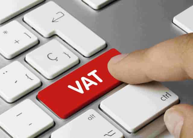 Chính phủ trình Quốc hội xem xét, tiếp tục giảm thuế VAT trong 6 tháng cuối năm