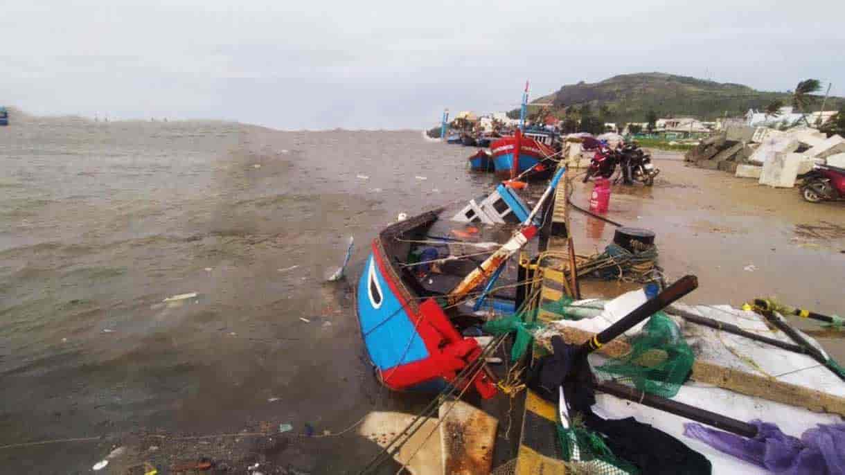 Quảng Ngãi: Bão Noru gây thiệt hại nặng trên đảo Lý Sơn
