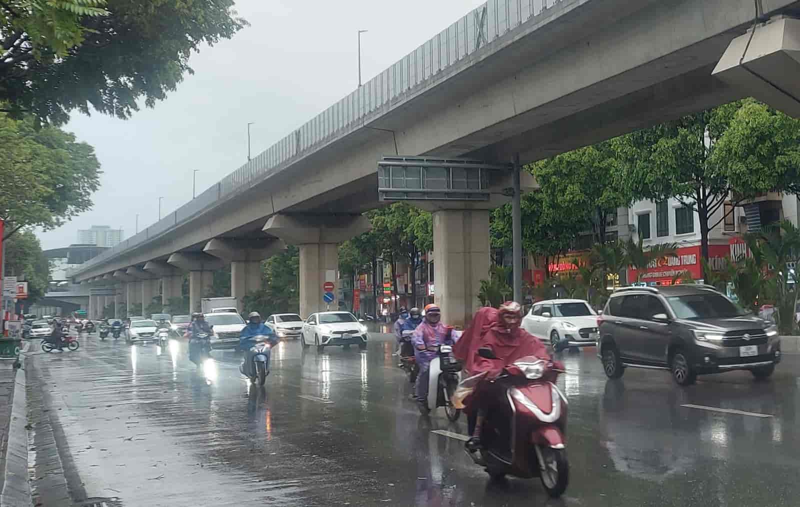Dự báo thời tiết 12/5: Hà Nội có mưa giông