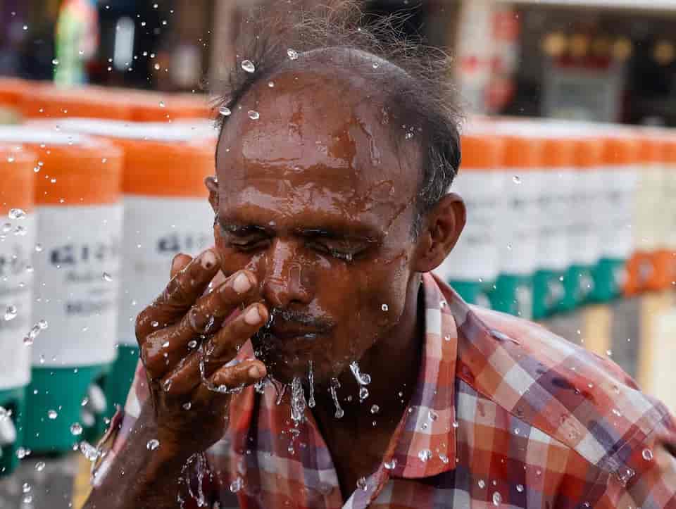 Ấn Độ nắng nóng đỉnh điểm trong lịch sử, chạm ngưỡng gần 53 độ C